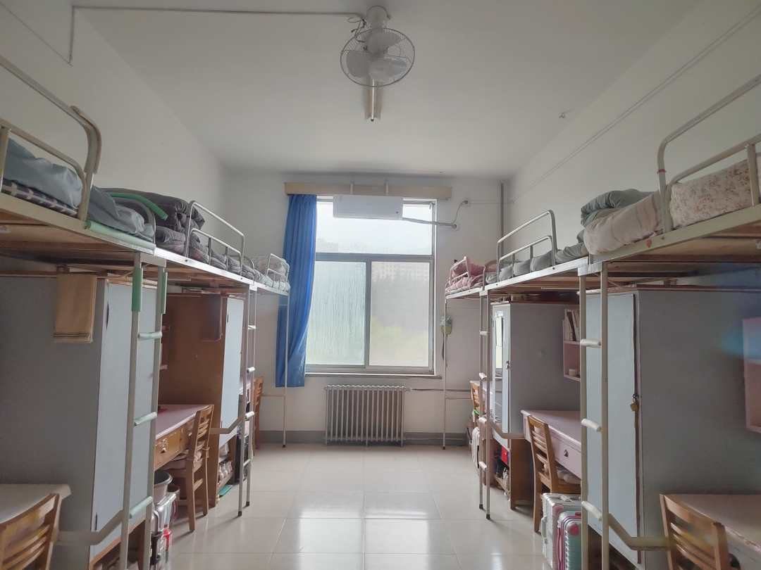 郑州升达经贸管理学院宿舍条件怎么样，有空调吗（含宿舍图片）