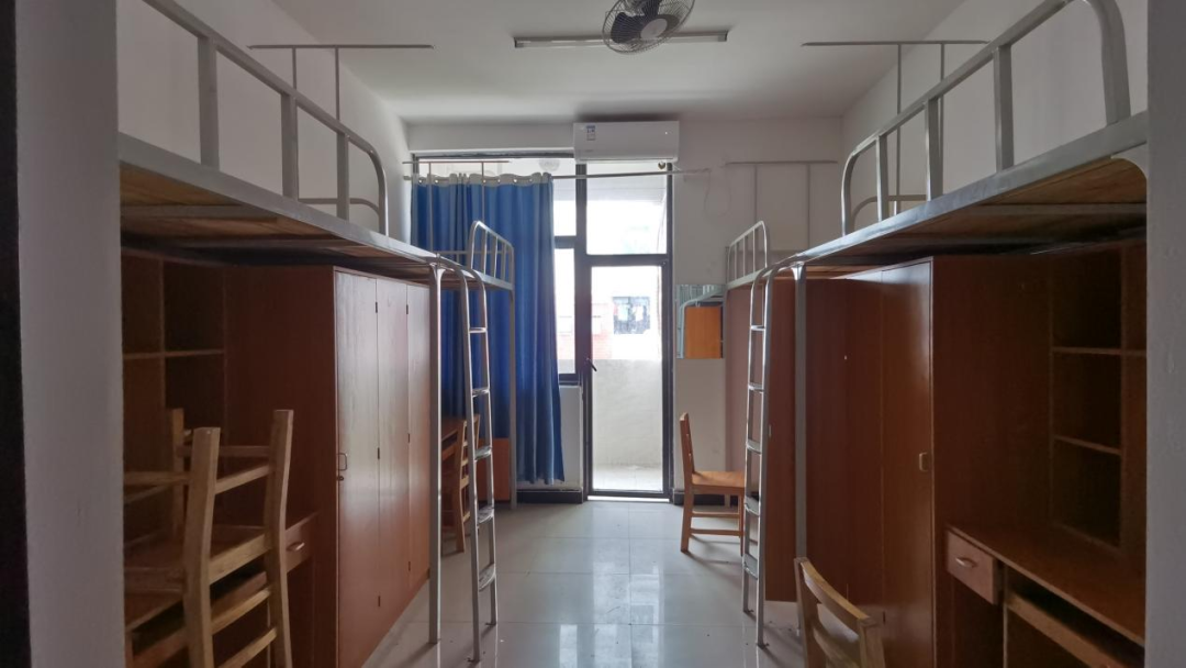 郧阳科技学校宿舍照片图片