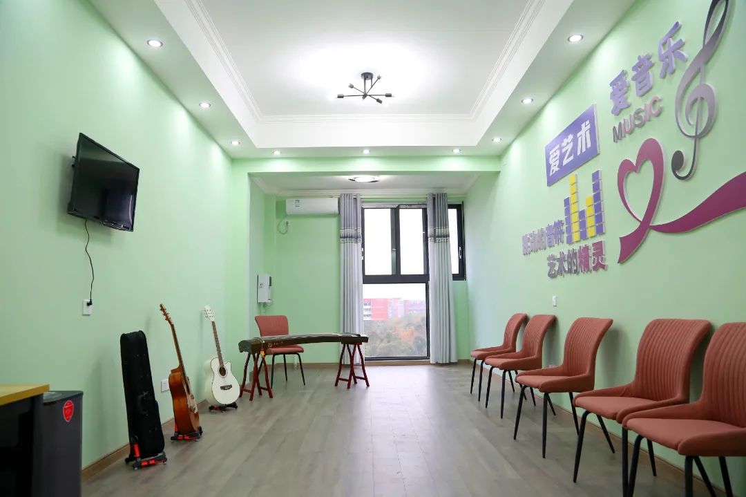 重庆电讯职业学院宿舍条件怎么样，有空调吗（含宿舍图片）